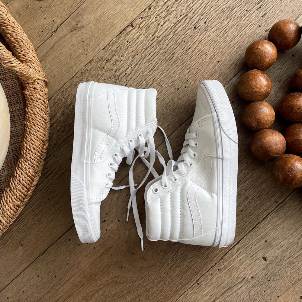 Brand New!!! Vans White High-Top Women's Sneakers